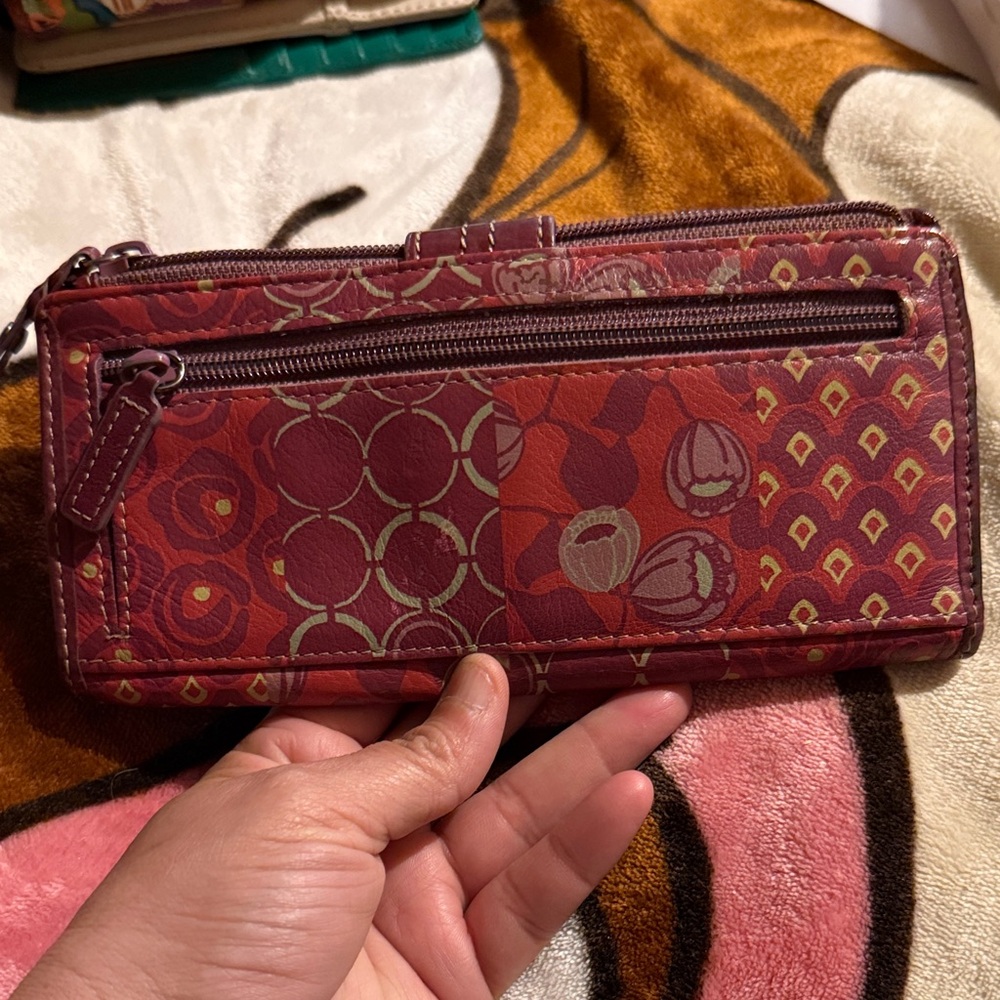 Fossil Red and Purple Wallet - Picture 2 of 3
